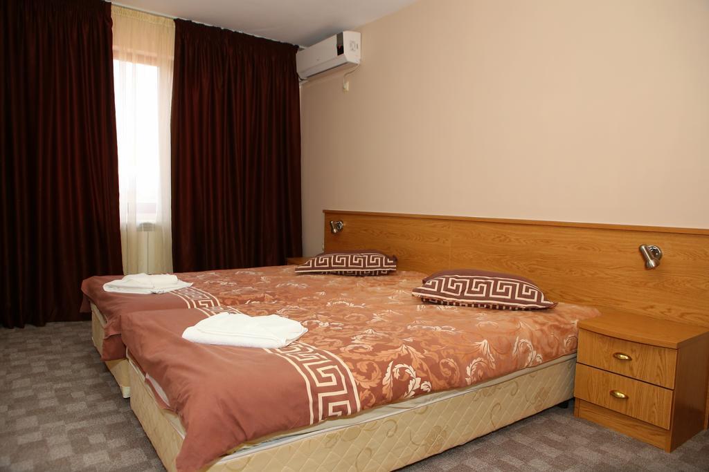 Family Prim Hotel Sandanski Exterior foto